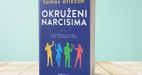 Okruzen-narcisima-800x520